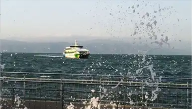 Deniz Otobüsü Seferleri İptal: Kötü Hava Etkiliyor
